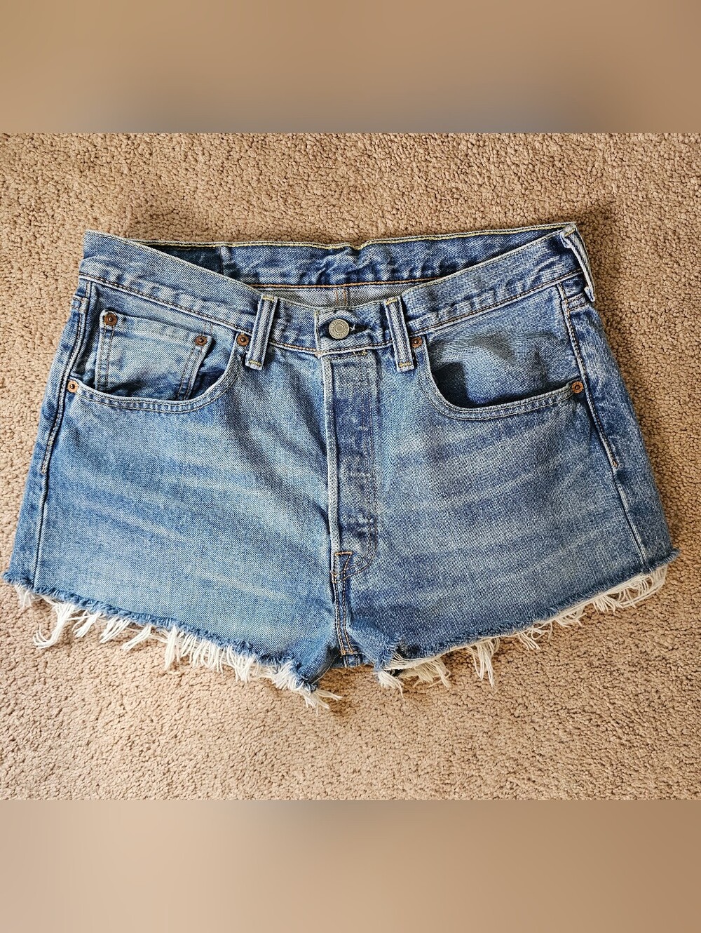 Vintage Levi's 501 Button Fly Cut Off Jean Shorts. Size 32.